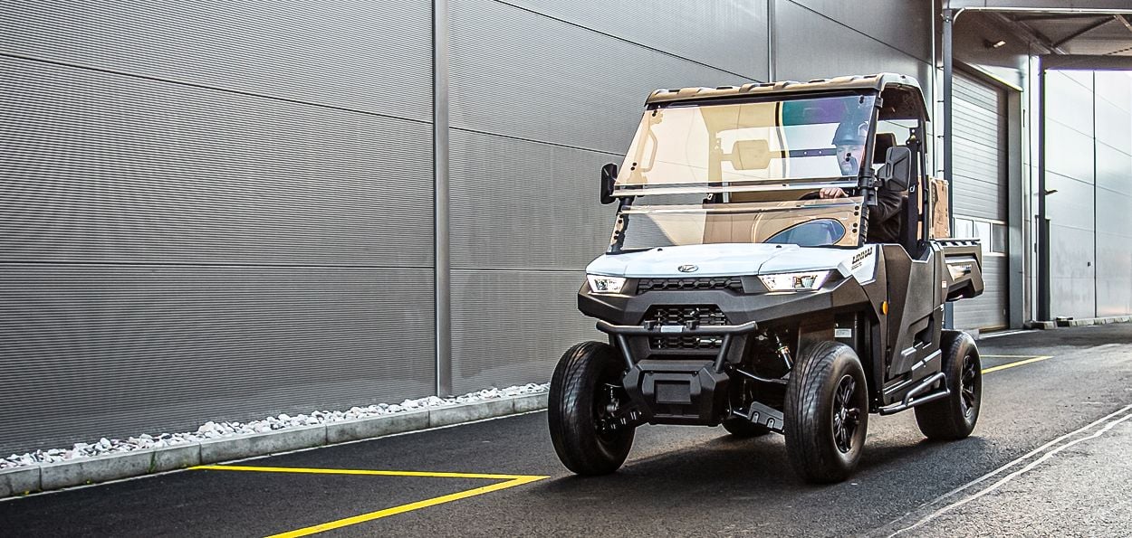 TICHÝ ELEKTRICKÝ POHON